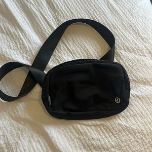 Lulu belt bag 1.5L